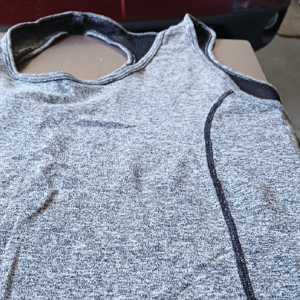 Gray Women's Shoactive Size Large Tank Top